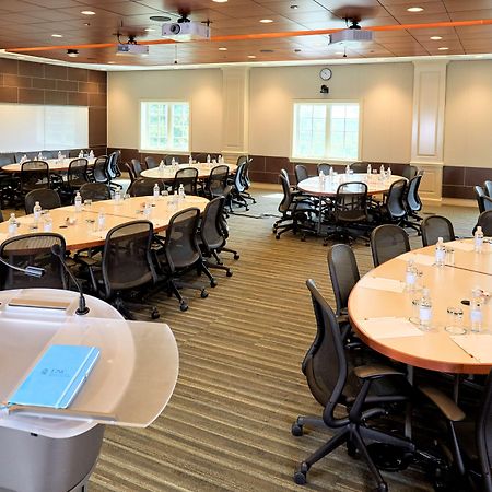 Rizzo Center, A Destination By Hyatt Hotel チャペル・ヒル エクステリア 写真